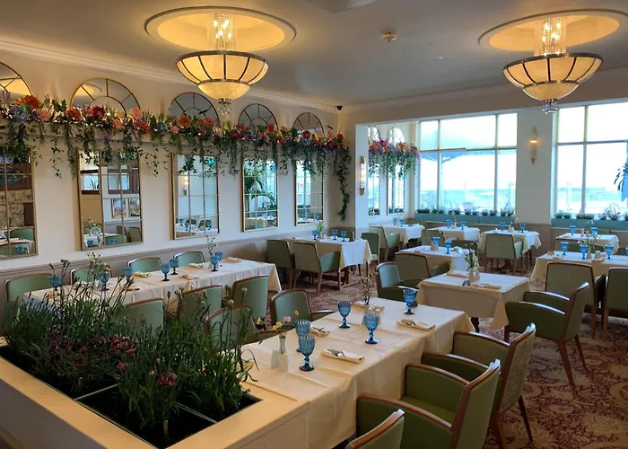 Pier Hotel