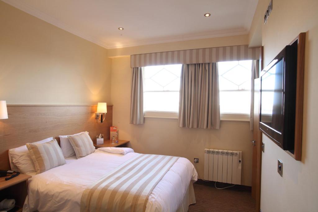 Pier Hotel 3*